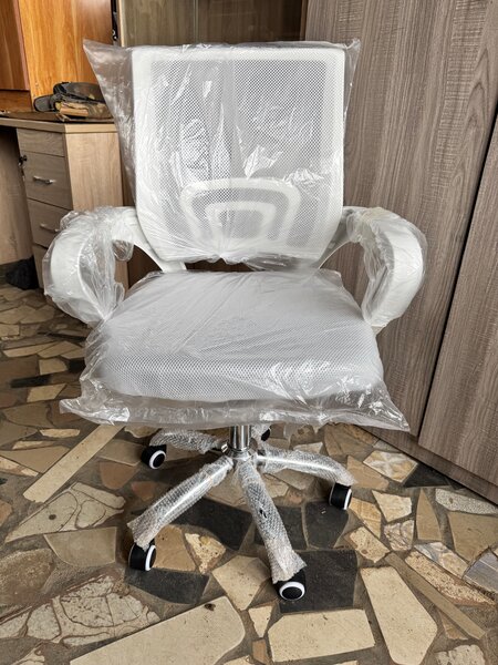 Fauteuil de bureau ergonomique blanc