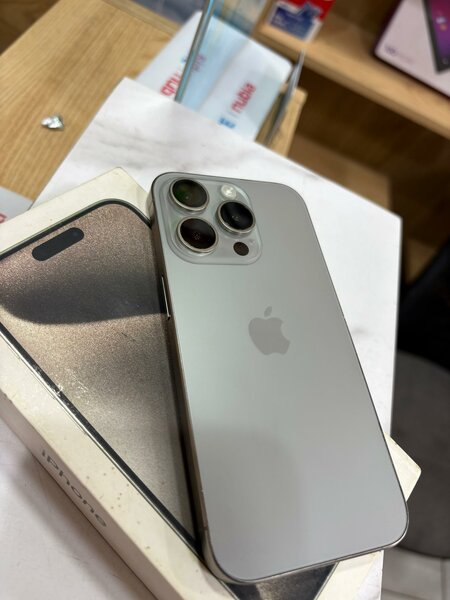 iPhone 15pro 128GB
