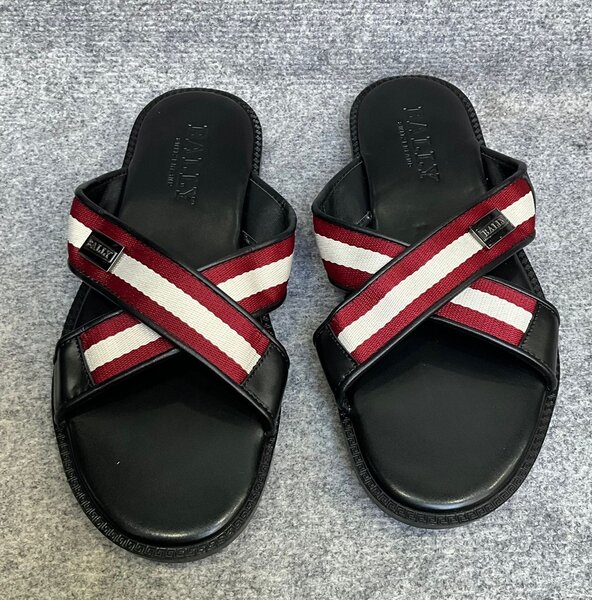 Sandales à lanières élégantes