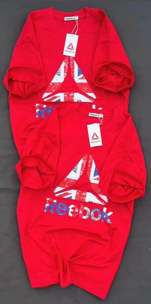 T-shirt Reebok rouge