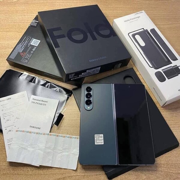 Samsung Galaxy Z Fold4