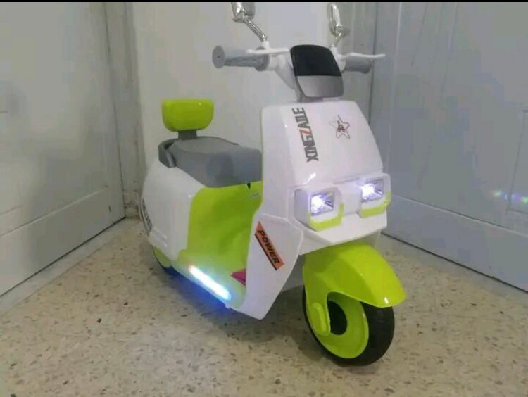 Moto electrique enfant XONGJIADE vert