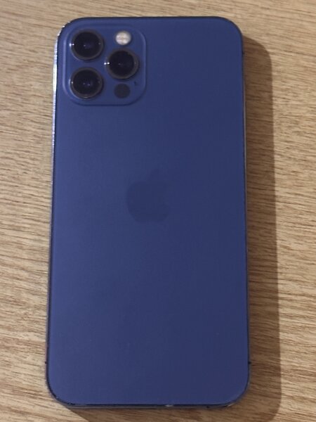 iPhone 12 Pro Bleu