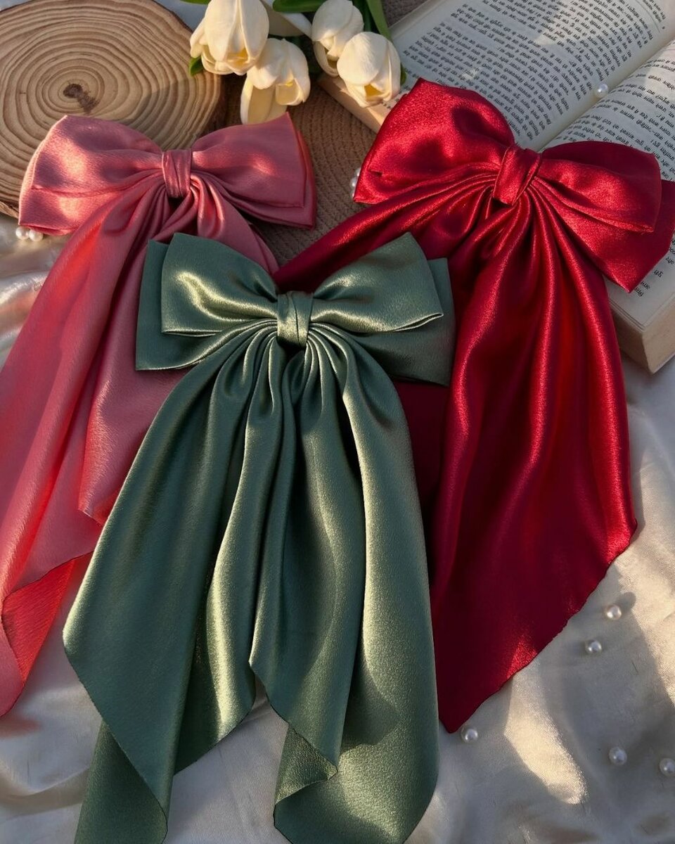 Joli noeud satiné pour cheveux