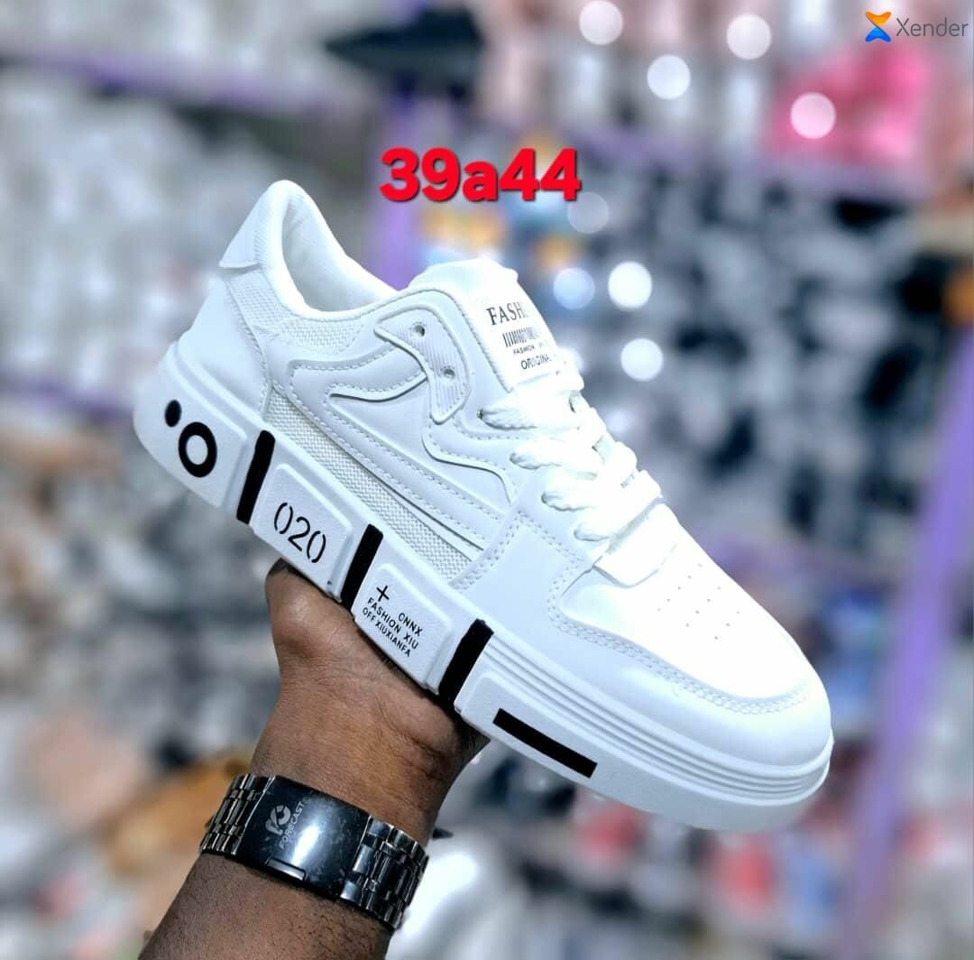 Baskets modernes pour homme