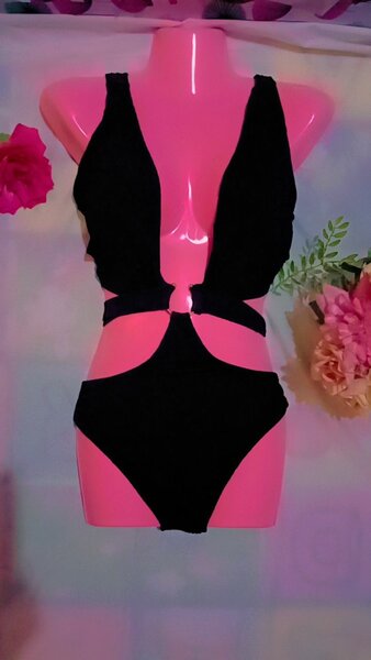 Maillot de bain noir une pièce