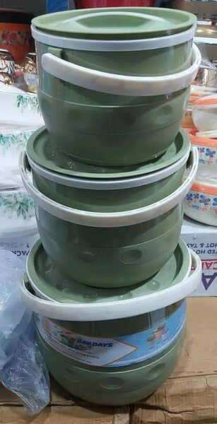 Série de seaux en plastique empilables