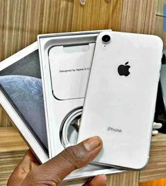 iPhone XR Blanc Débloqué