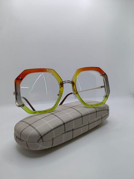 Lunettes hexagonales tendance