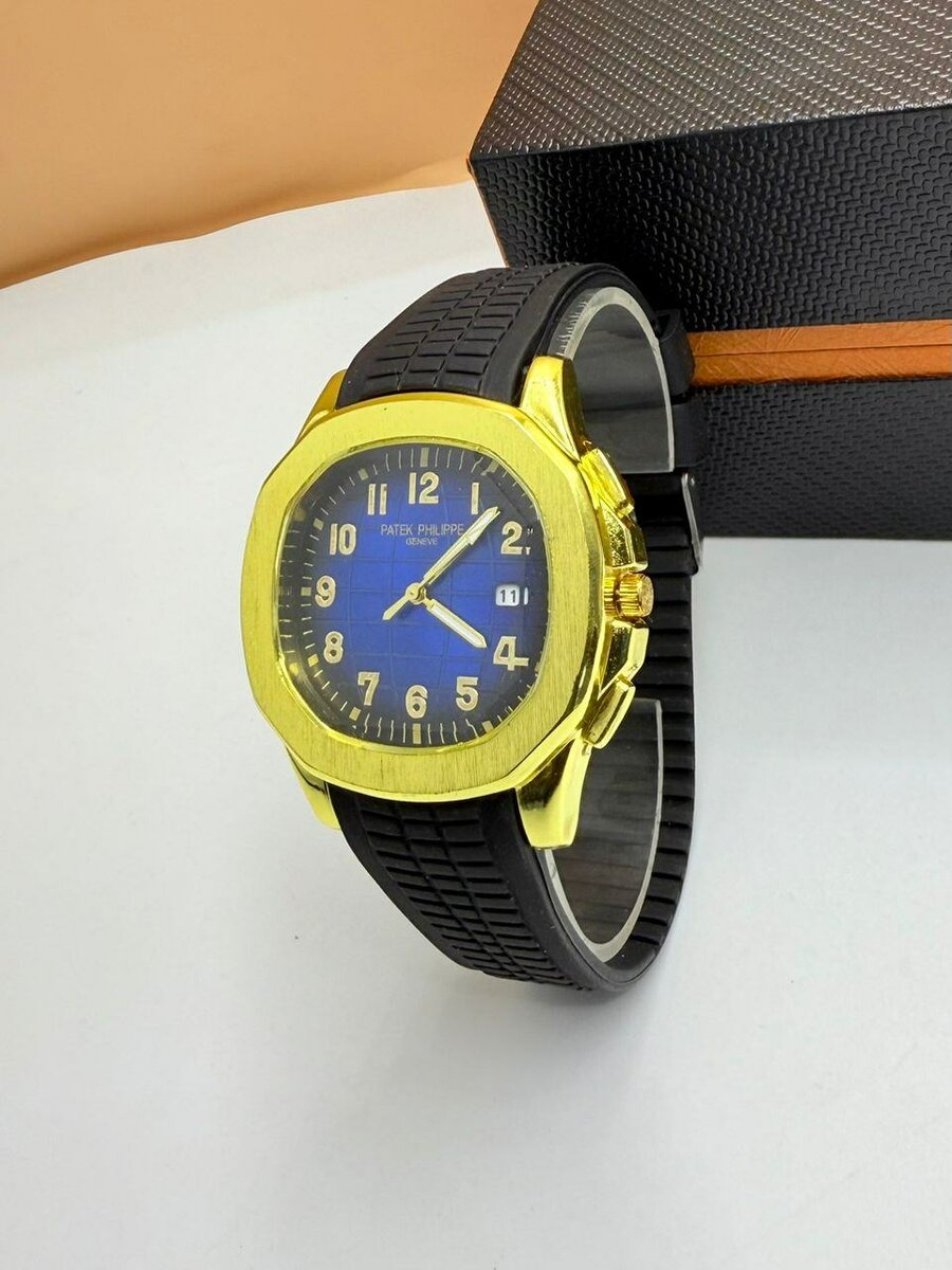 Montre élégante en acier inoxydable