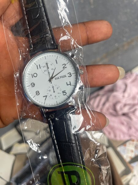 Montre Homme Classique en Cuir