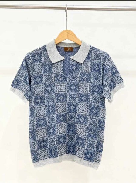 Polo homme motifs géométriques