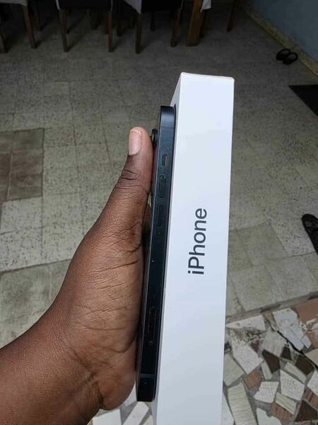 iPhone 13 Noir Neuf