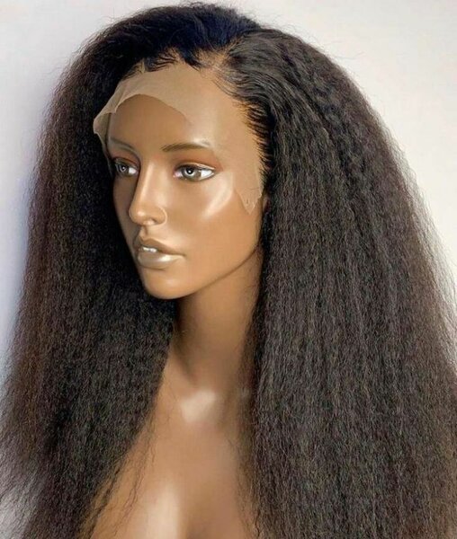 Perruque en dentelle afro