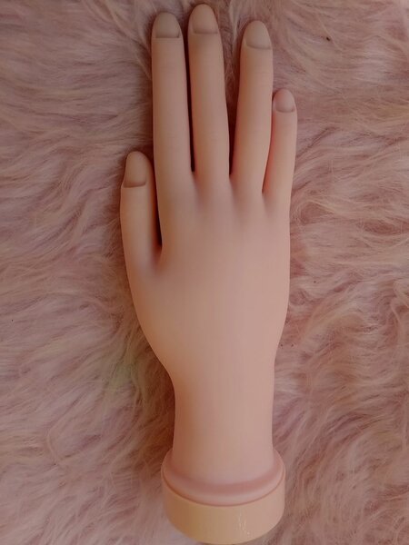 Main en Silicone pour début