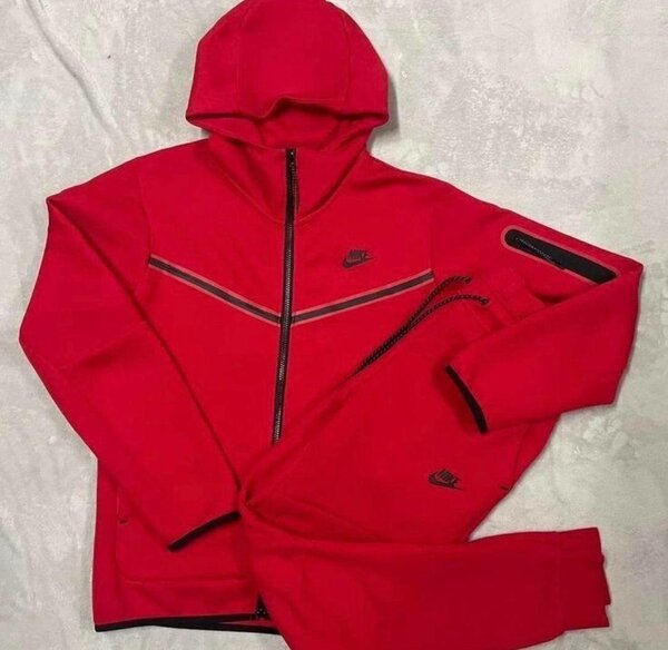 Ensemble survêtement Nike Sportswear