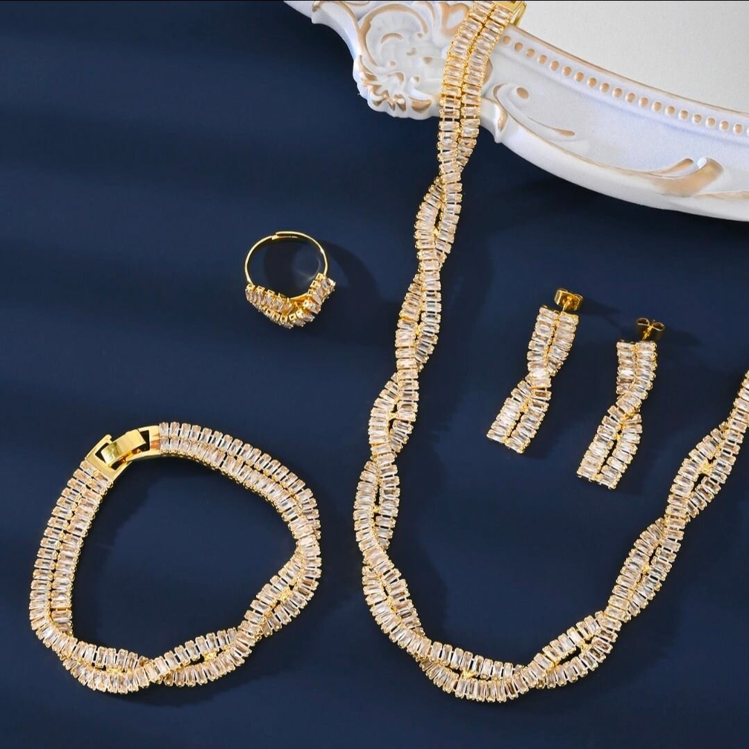 Elegant Jewelry Set - Necklace, Bracelet & Earrings