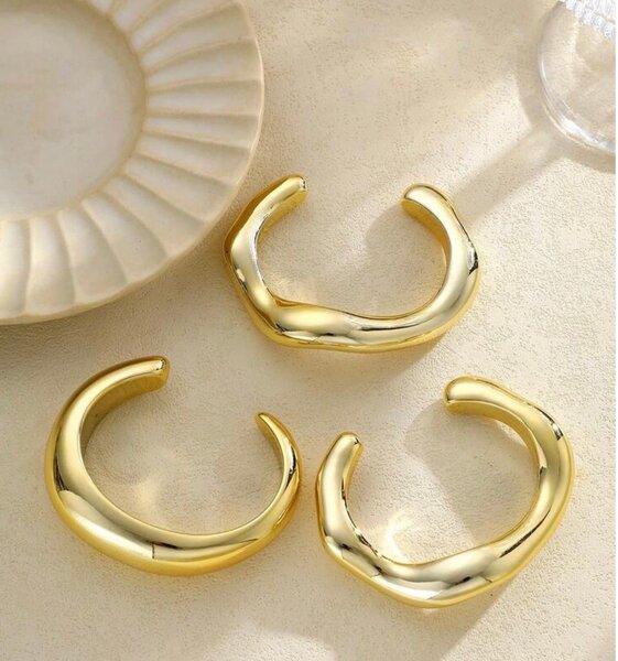 Bracelet manchette en or