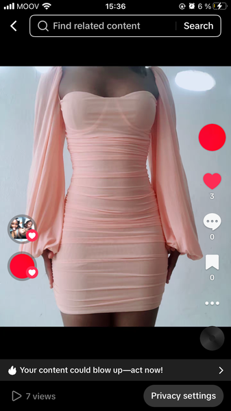 Robe moulante à manches longues