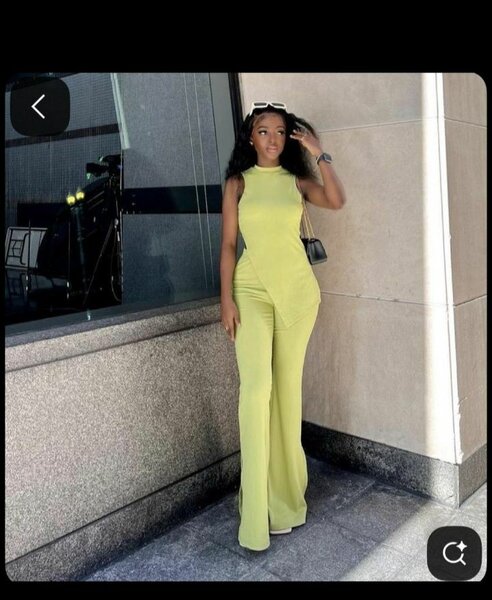 Combinaison Élégante Jaune