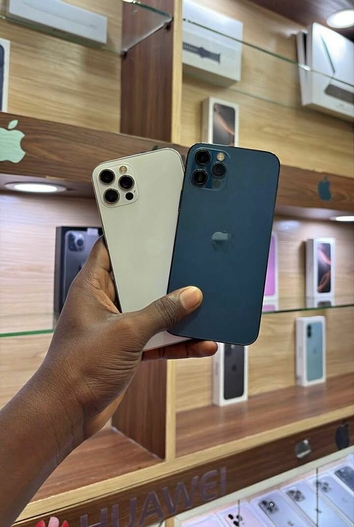 iPhone 12 Pro max 128 Go