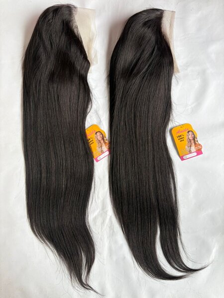 Perruque ondulée et bouclée