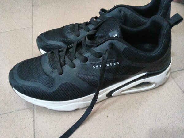 Baskets Skechers Noir