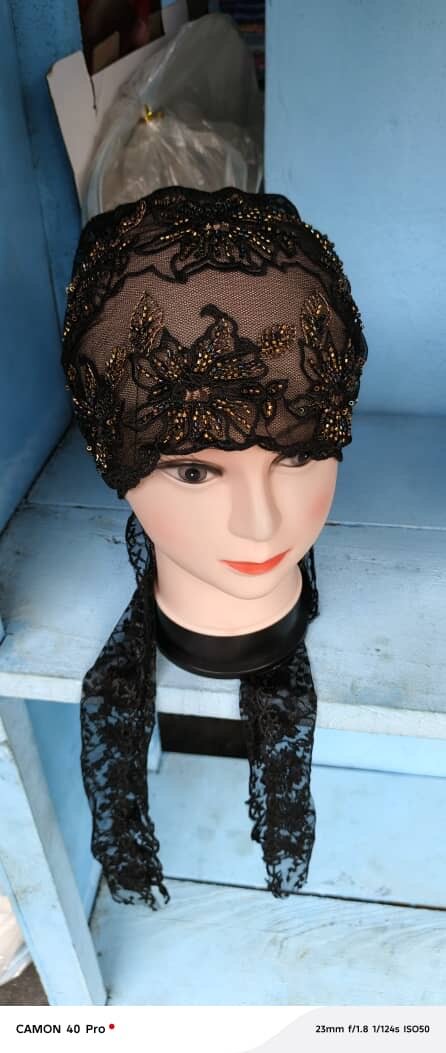 Bonnet en dentelle élégante