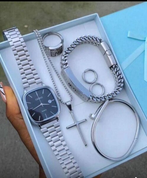 Montre avec bijoux en acier inoxydable