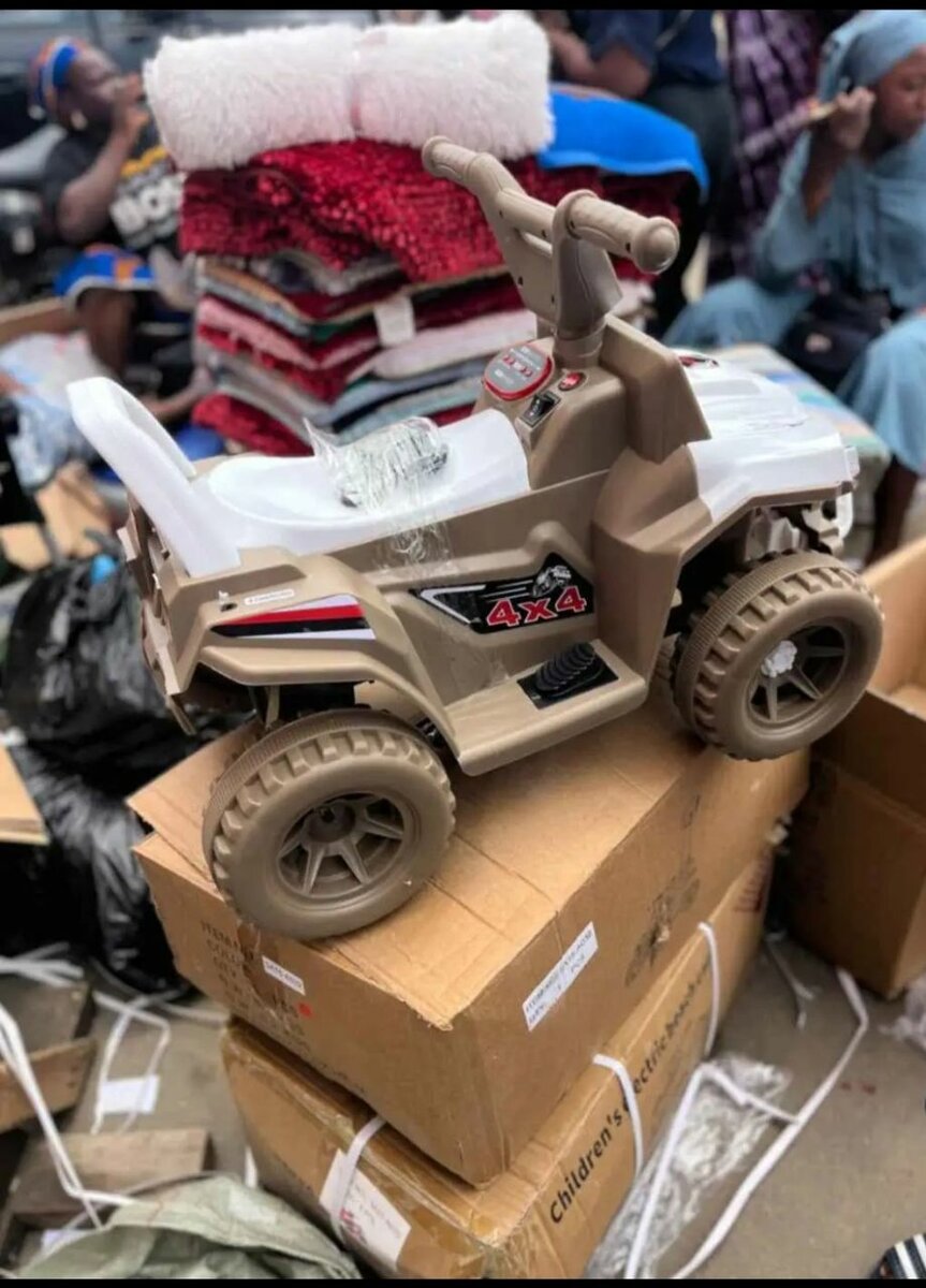 Véhicule Électrique 4x4 Enfant