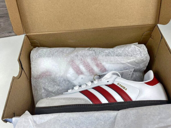 Adidas Samba sneakers