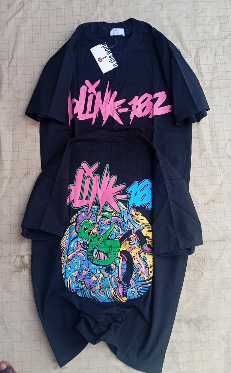 T-shirt graphique tendance