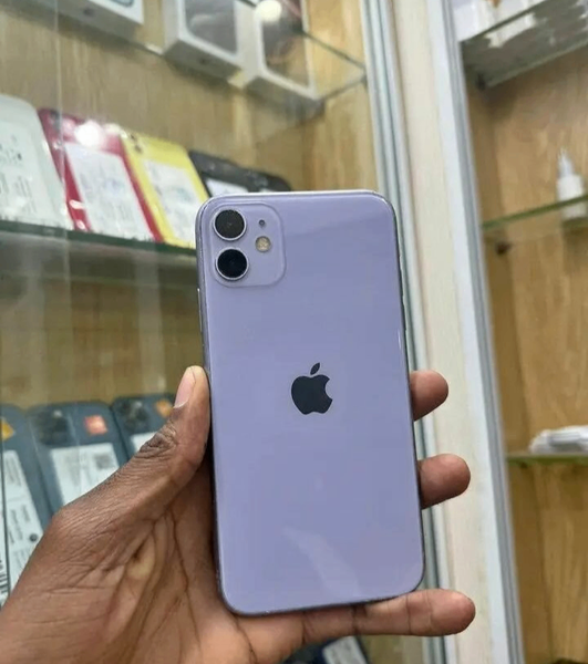 iPhone 11 64GB Violet