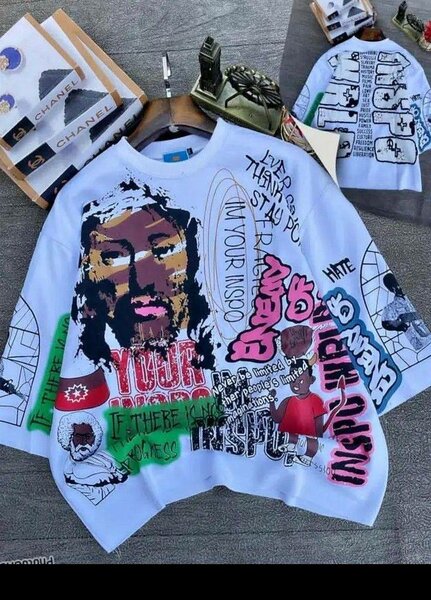 T-shirt homme blanc avec graffiti