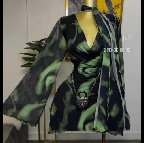 Robe élégante à imprimé abstrait