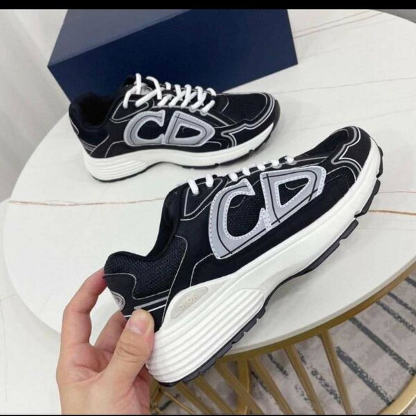 Baskets tendance noires