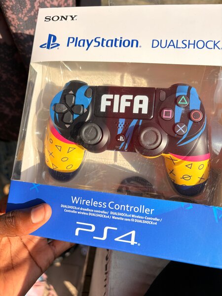 Manette PS4 Dualshock 4 FIFA