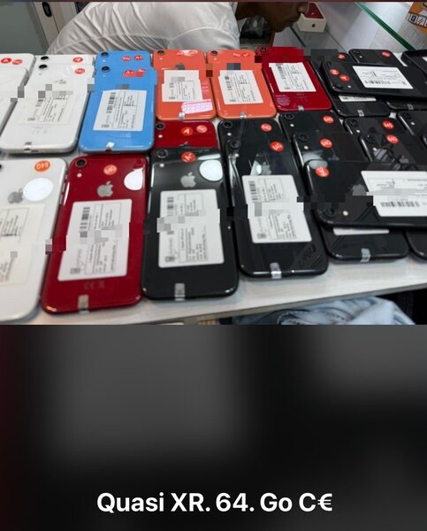 iPhone XR  quasiment neuf