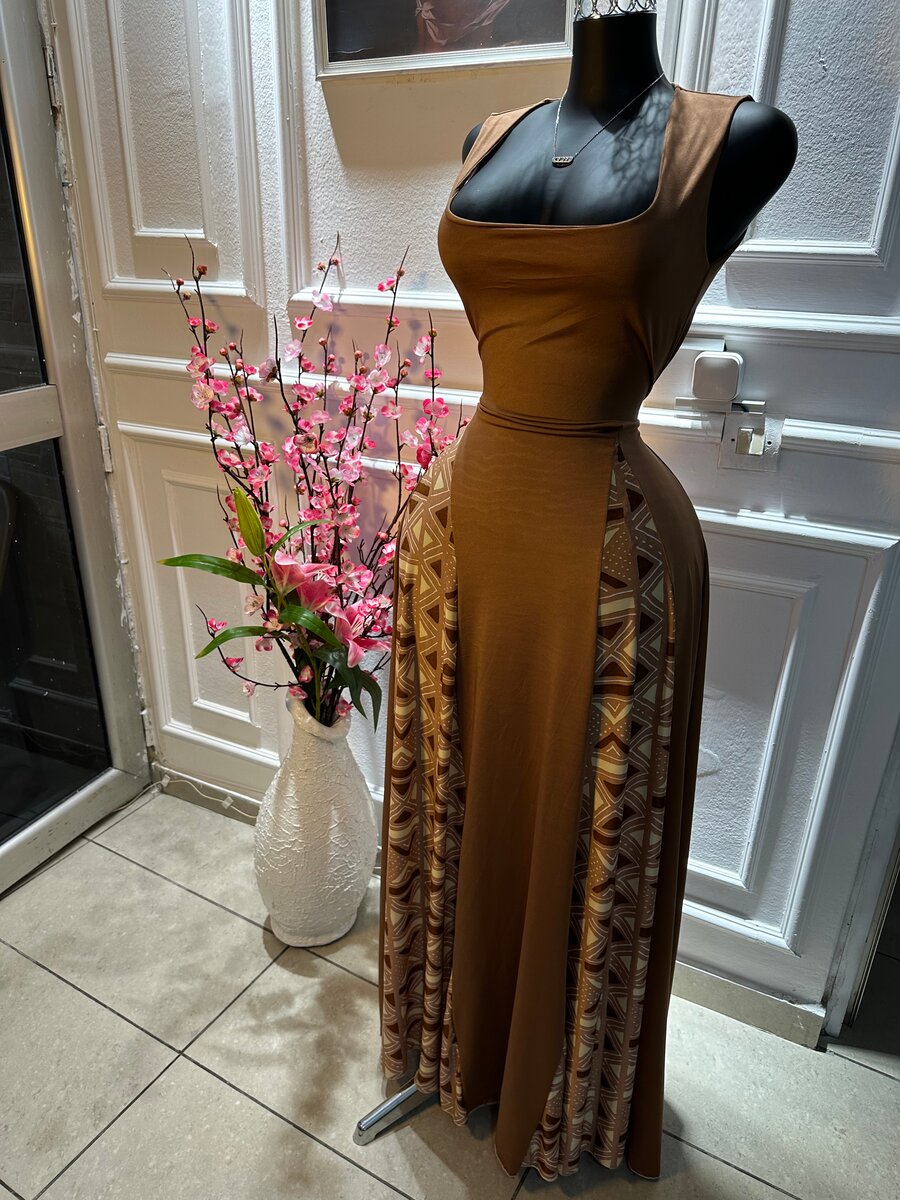 Robe longue sans manches élégante