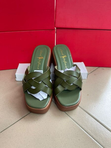 Sandales élégantes en cuir