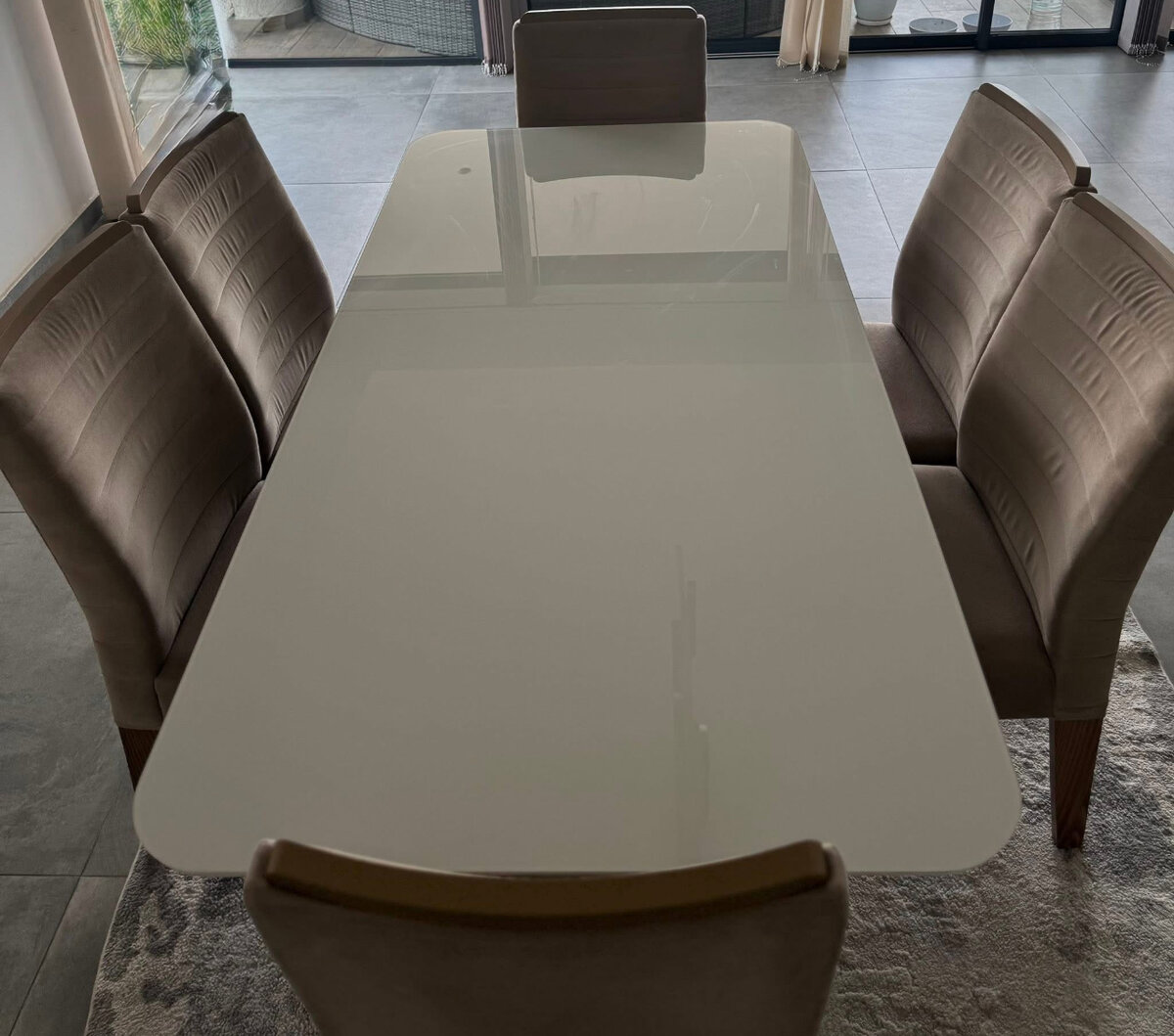 Table à manger moderne 6 places