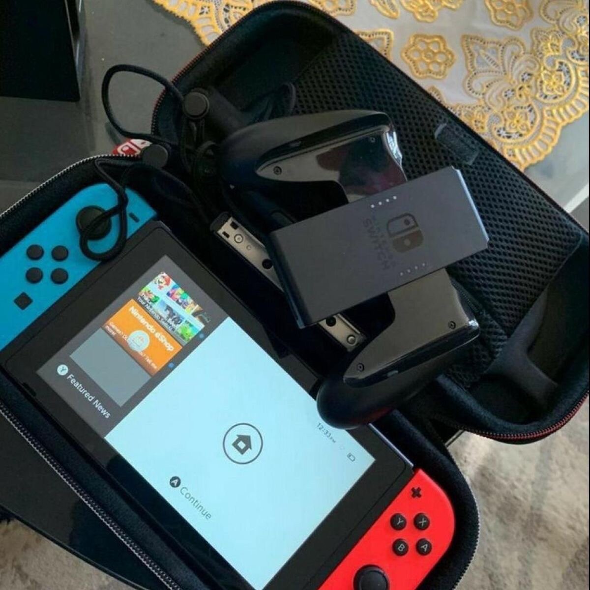 Nintendo Switch avec pochette de transport