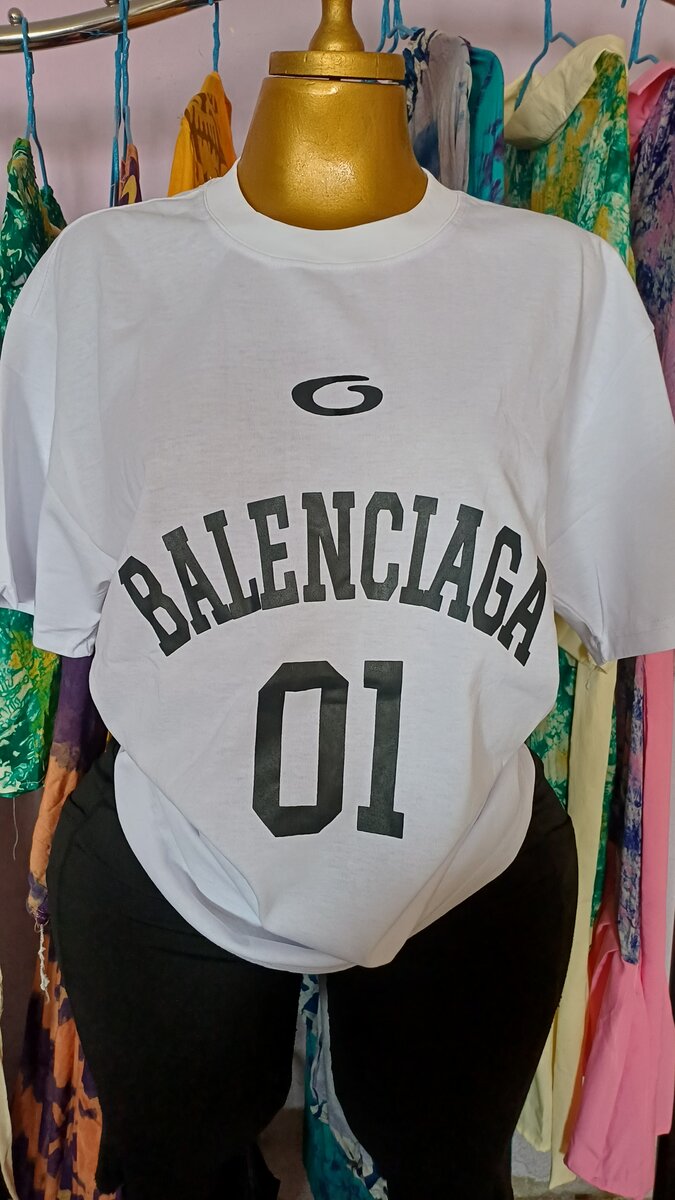 T-shirt graphique tendance