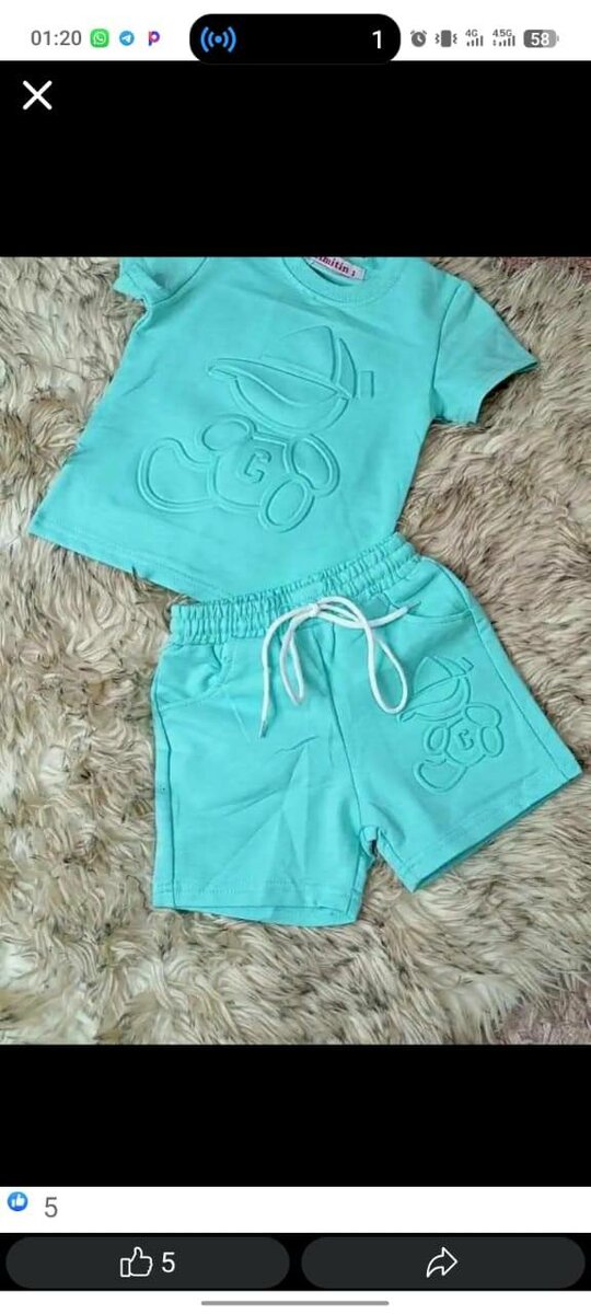 Ensemble t-shirt et short pour enfants