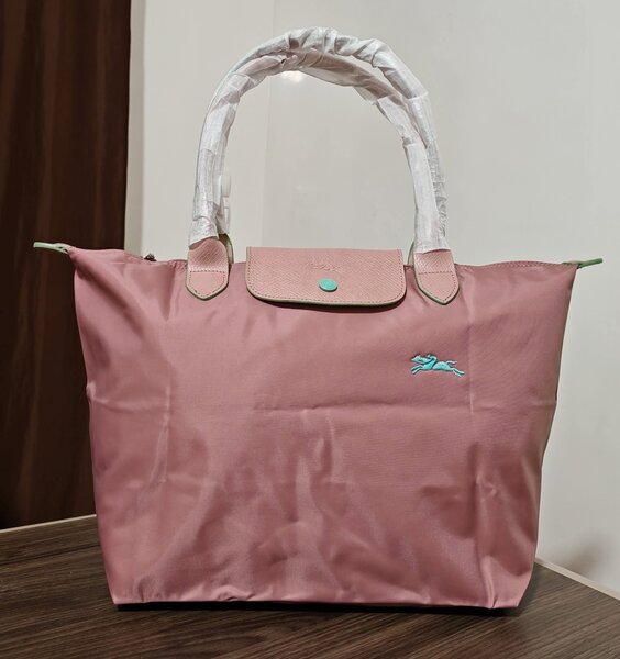 Sac à main rose élégant