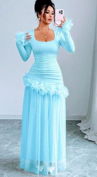 Robe de soirée bleu ciel élégante