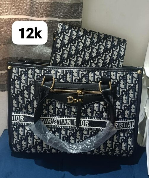 Sac à main élégant Dior noir