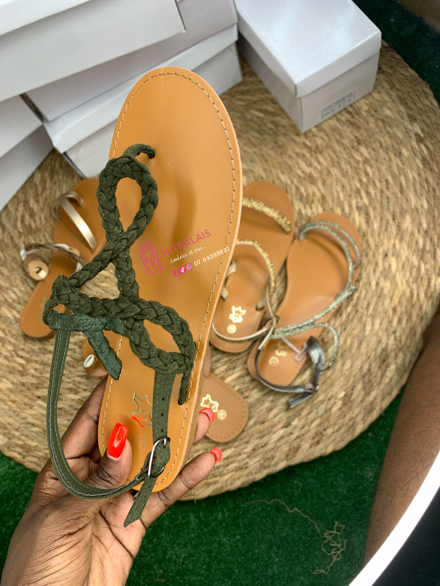Sandale tressée vert treillis