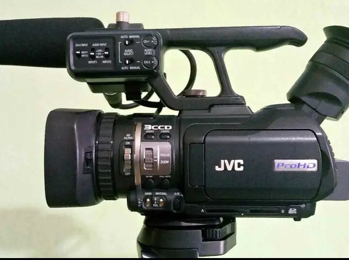 Caméra professionnelle JVC ProHD