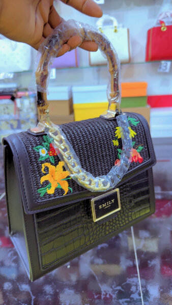 Sac à main élégant en cuir